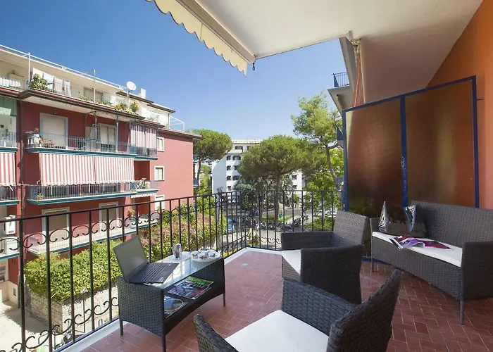 - Sara Lägenhet Sorrento